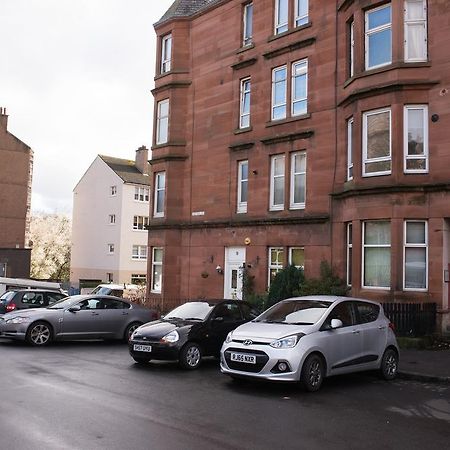 Premier - Crathie View Apartment Glasgow Bagian luar foto