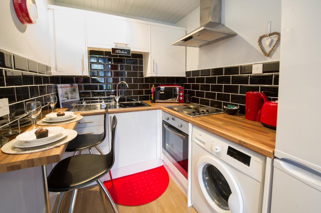 Premier - Crathie View Apartment Glasgow Bagian luar foto